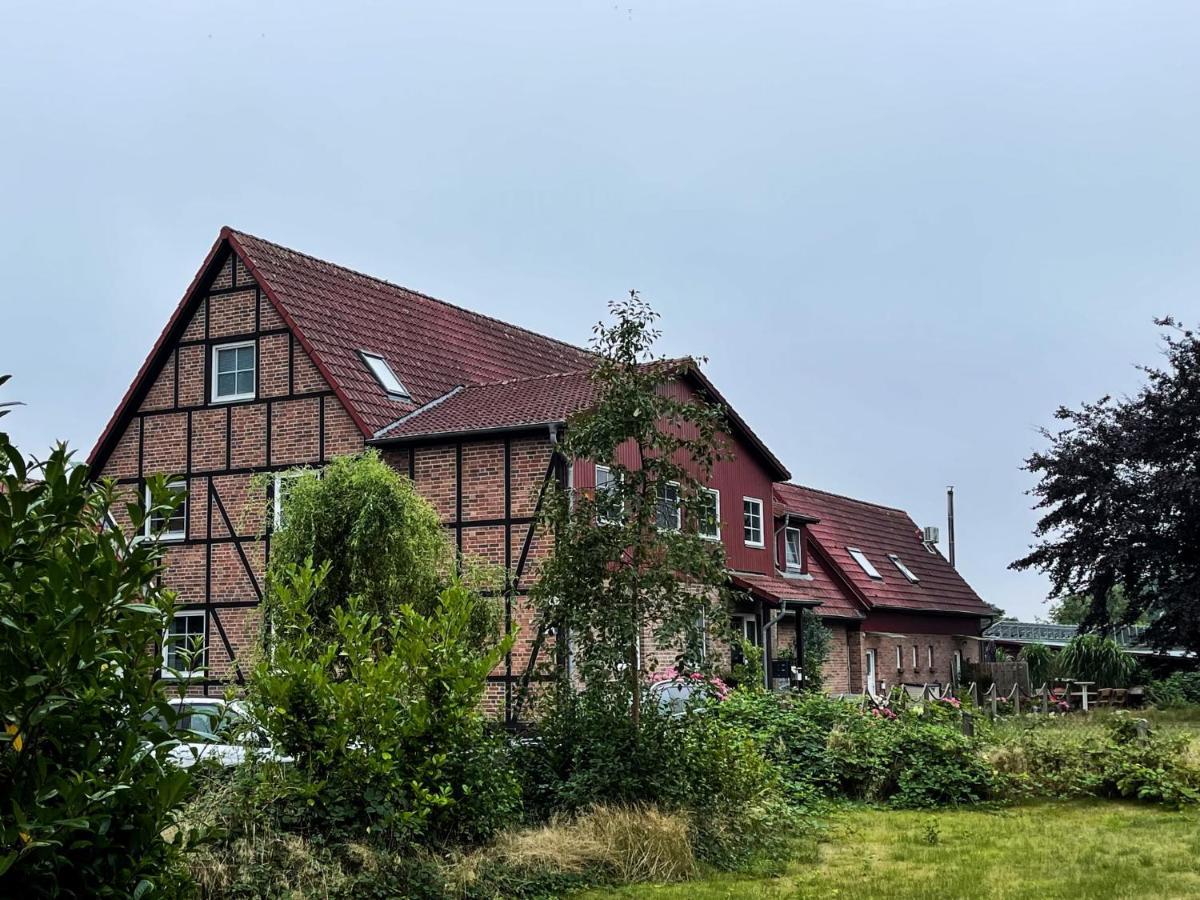 Op'N Doerp Apartments Barsbek ภายนอก รูปภาพ